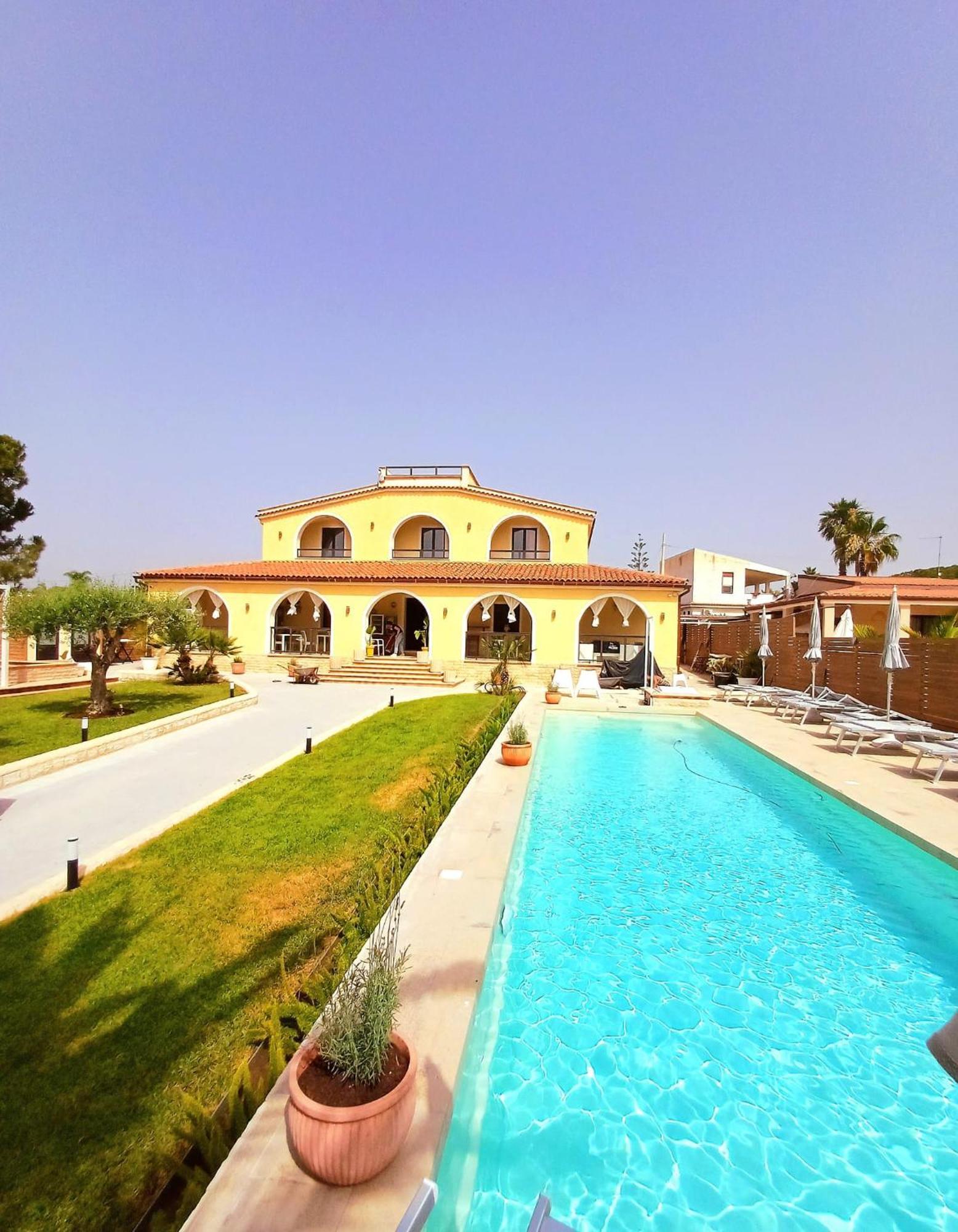 فونتاني بيانكي Villa Sunset B&B/Apartments المظهر الخارجي الصورة