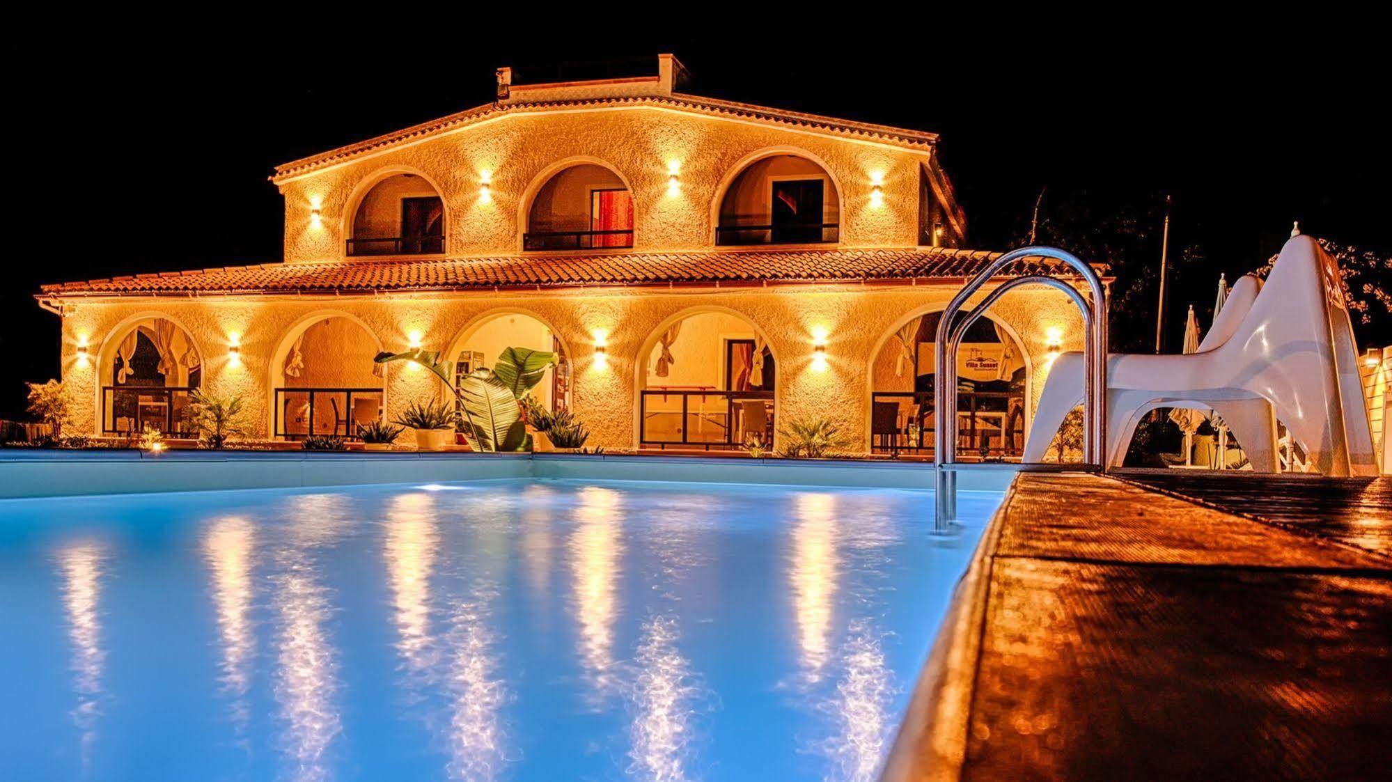 فونتاني بيانكي Villa Sunset B&B/Apartments المظهر الخارجي الصورة